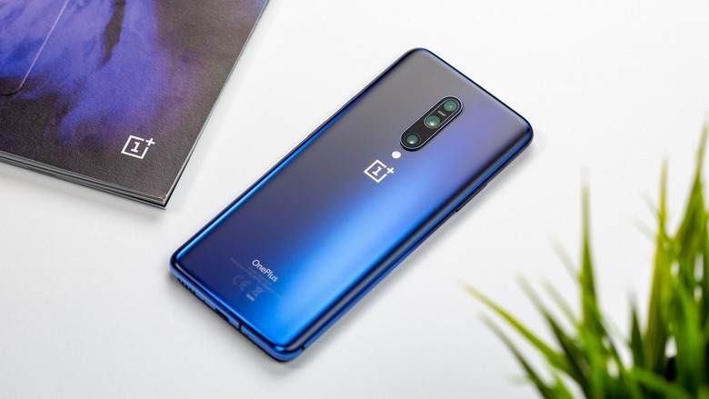 thiết kế OnePlus 7 Pro 5G