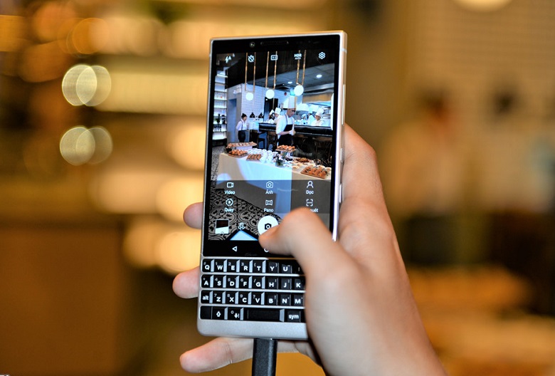 Blackberry Key 2