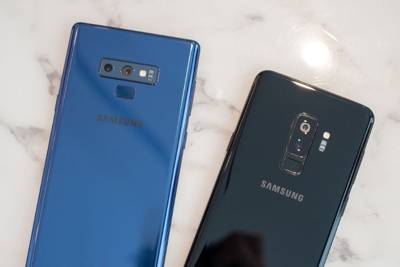 SO SÁNH GALAXY S9 PLUS VÀ NOTE 9: Bộ đôi giá RẺ sập sàn nên sắm flagship nào?