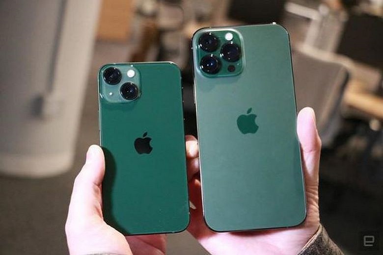 Bạn đang đắn đo xem có nên mua iPhone 13 cũ ở thời điểm hiện tại hay không? Đừng bỏ lỡ những thông tin hữu ích để giải quyết câu hỏi đó của bạn và đưa ra quyết định đúng đắn.